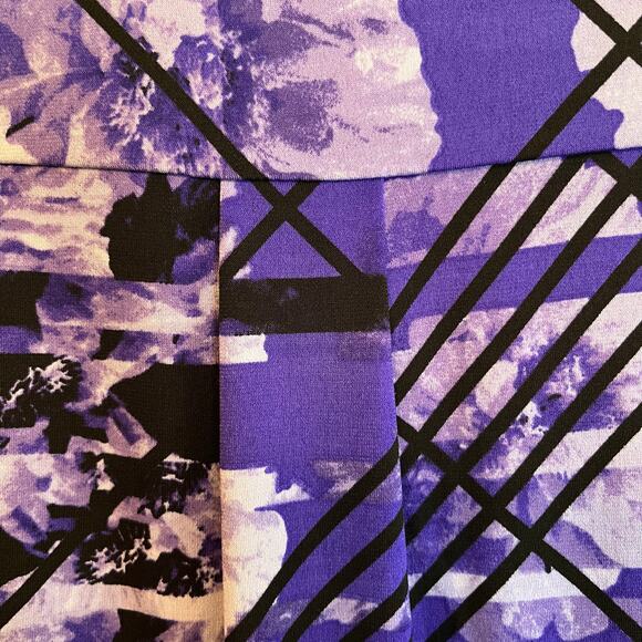 Dana Buchanan Hi-Lo size small shades of purple geometric design - Picture 6 of 7